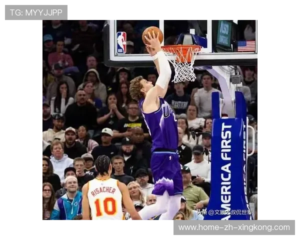 爵士马尔卡宁移动投篮稳稳打进关键球