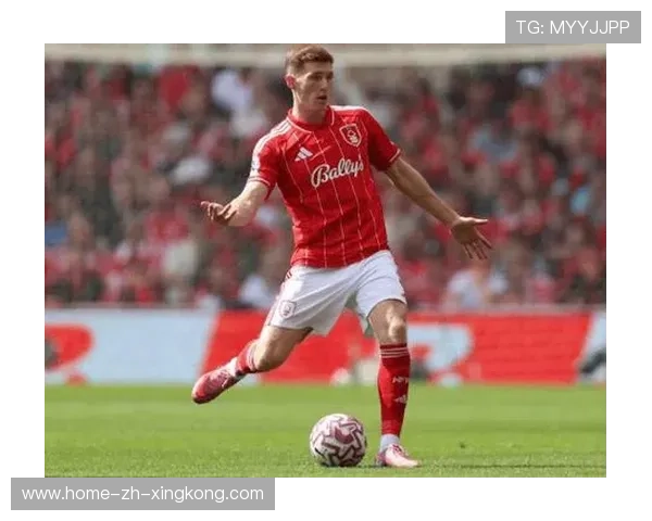 曼联将重点引进安德森，提升球队锋线实力，曼联球员安德鲁科尔